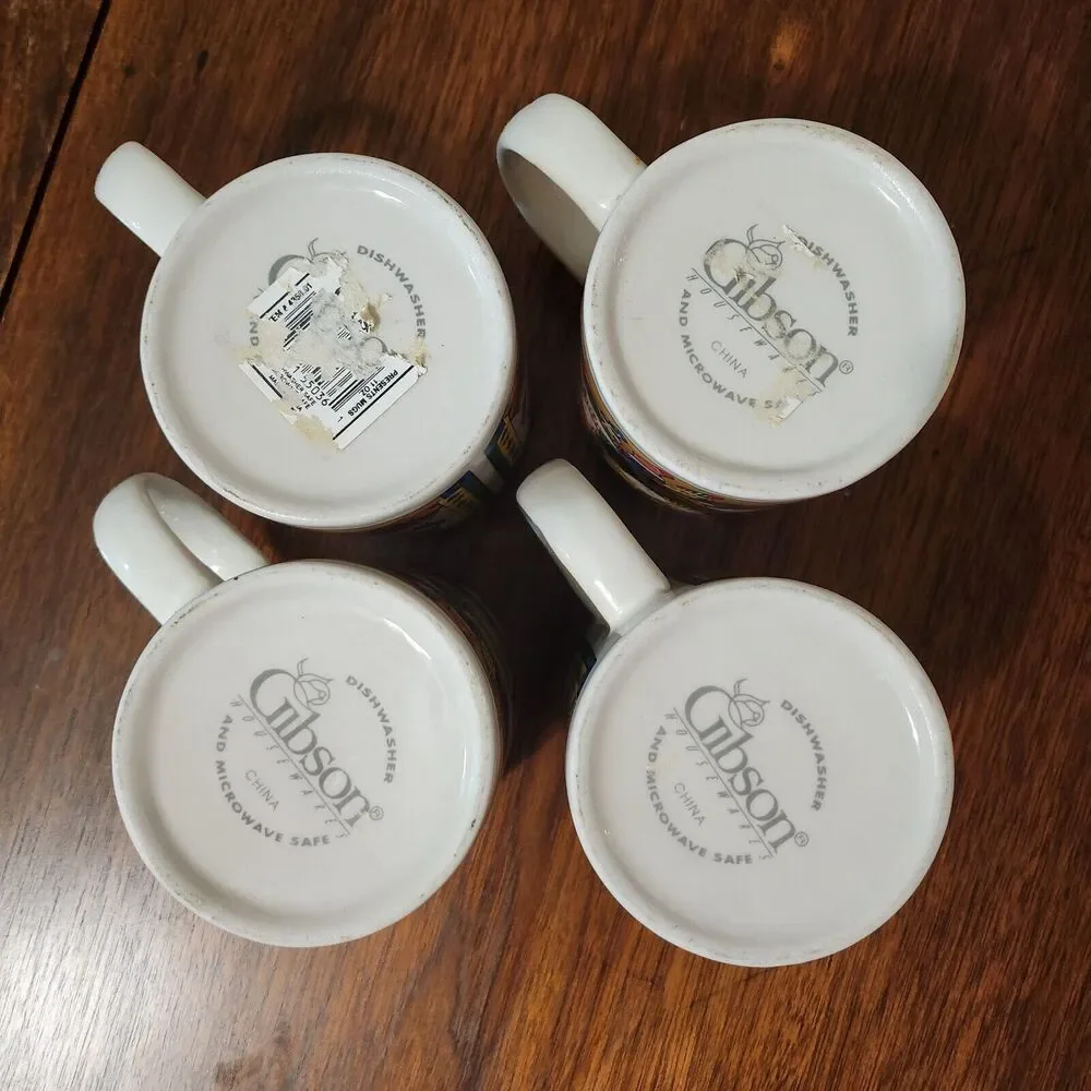Set of 4 Vintage Gibson Christmas Coffee Cup Mug 8 oz Christmas Cat